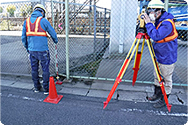 改測作業（駅構内）